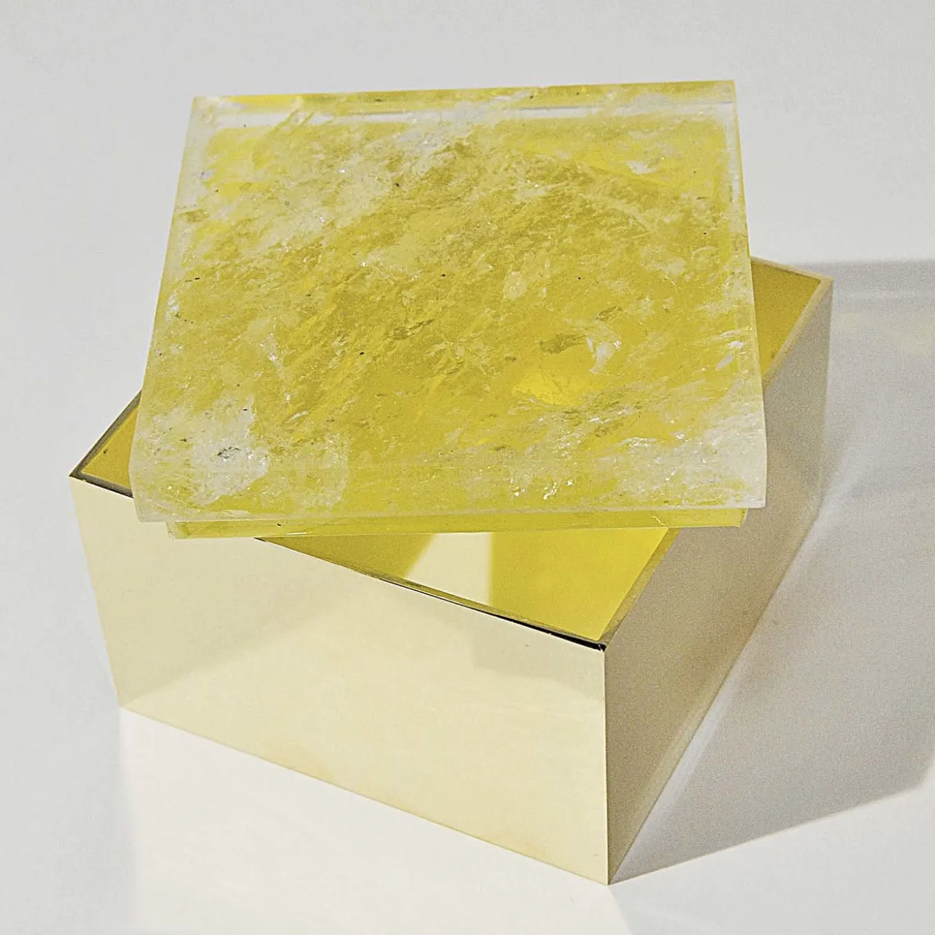 Scatola in ottone di quarzo giallo