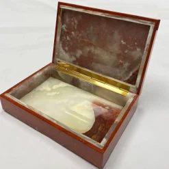 Scatola per gioielli in pietra sanguigna di Assuan