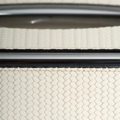 Scatola per tessuti in pelle bianca