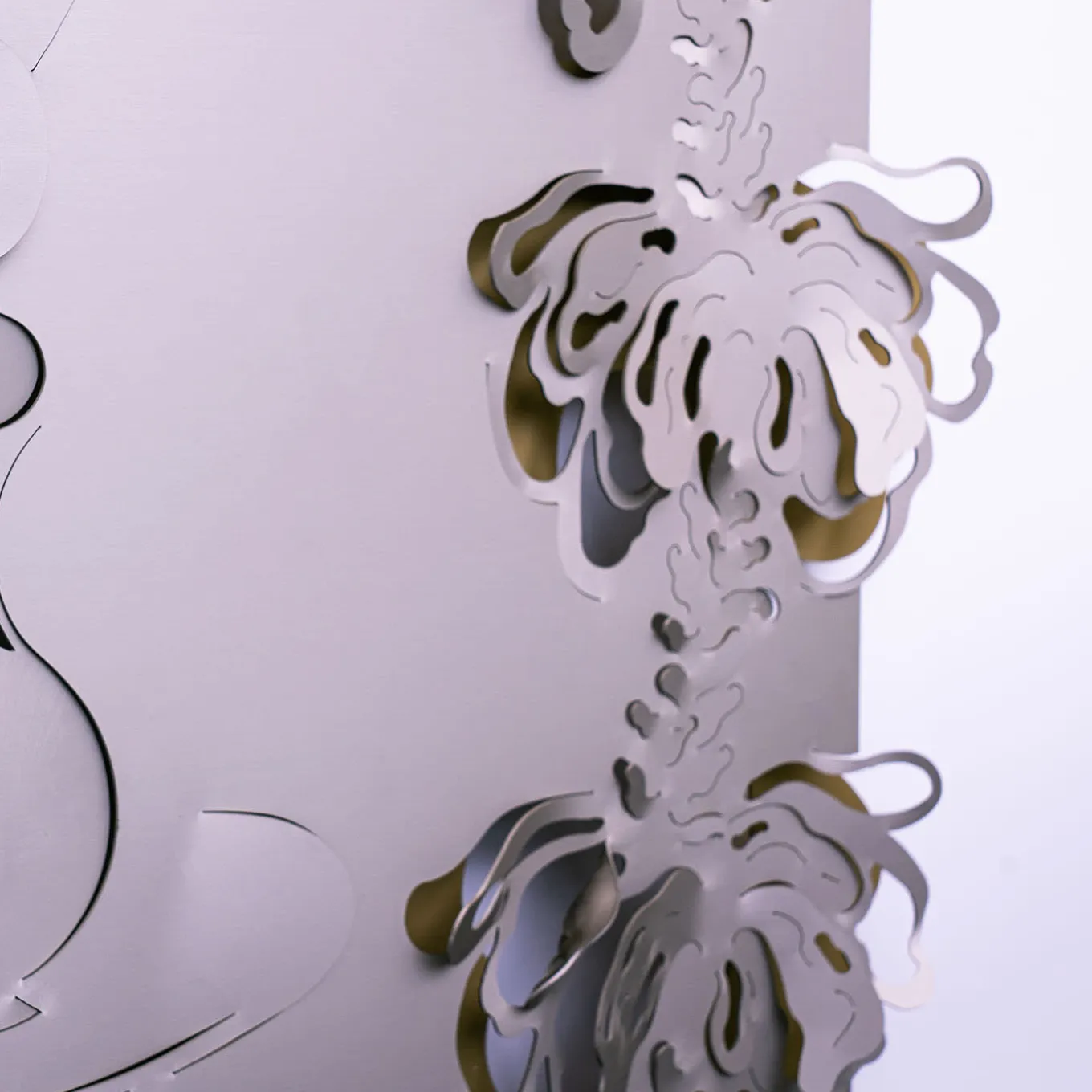 Scultura da parete Oracolo di Matteo Cibic
