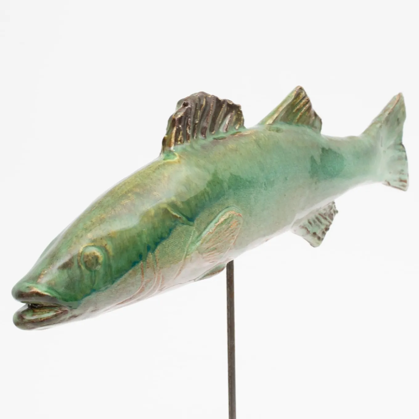 Scultura di branzino sottile