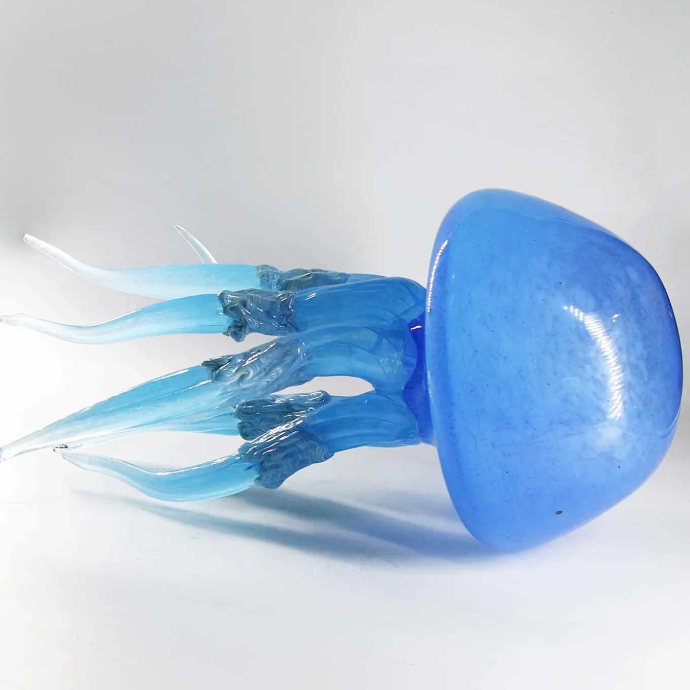Scultura di Medusa in Vetro di Murano Azzurro