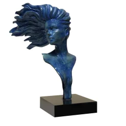 Scultura Donna nel vento