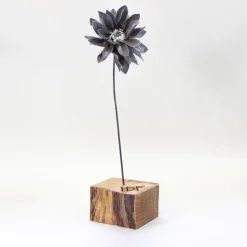 Scultura fitomorfa Dalia