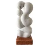 Scultura Il Contatto in Marmo Bianco di Carrara su Base in Marmo Rosso Verona di Piero Speranza
