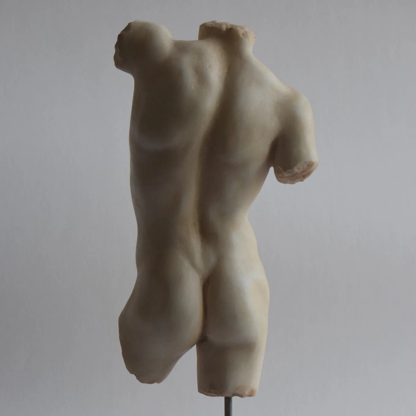 Scultura in marmo di Carrara Torso di Marte con base