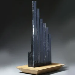 Scultura in marmo Grattacielo Nero