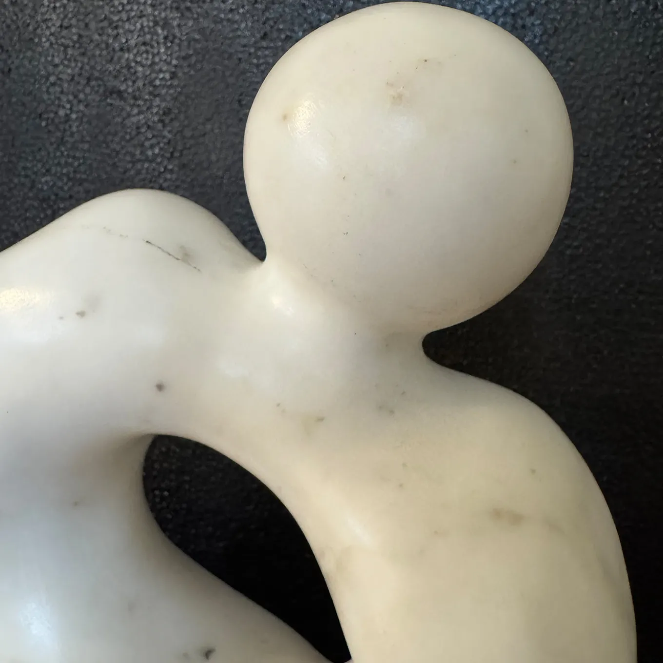 Scultura Quieto Equilibrio in Marmo Calacatta Carrara di Piero Speranza