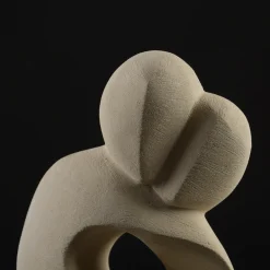Scultura Rush of Passion in pietra Leccese