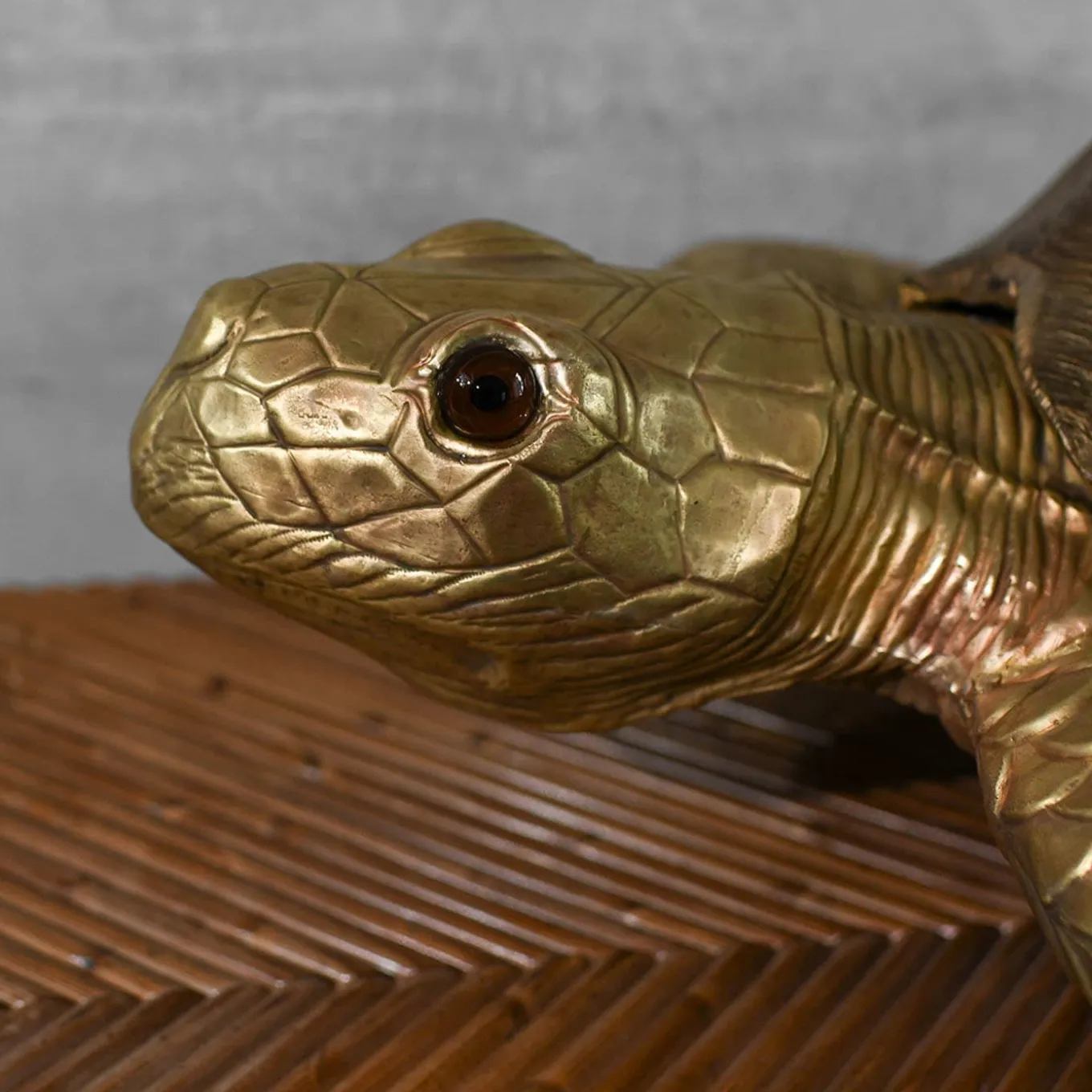 Scultura Tartaruga Grande in Ottone