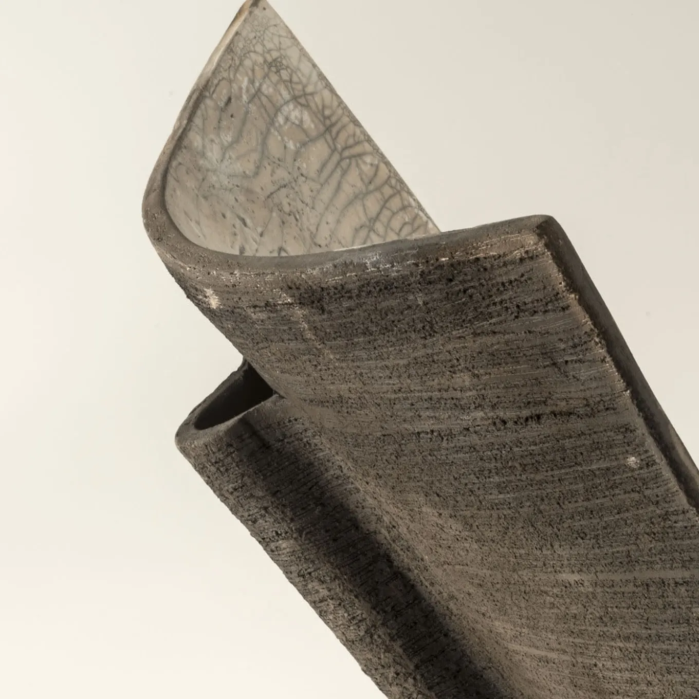 Scultura/vaso in ceramica Atmosfera Zen di Nino Basso