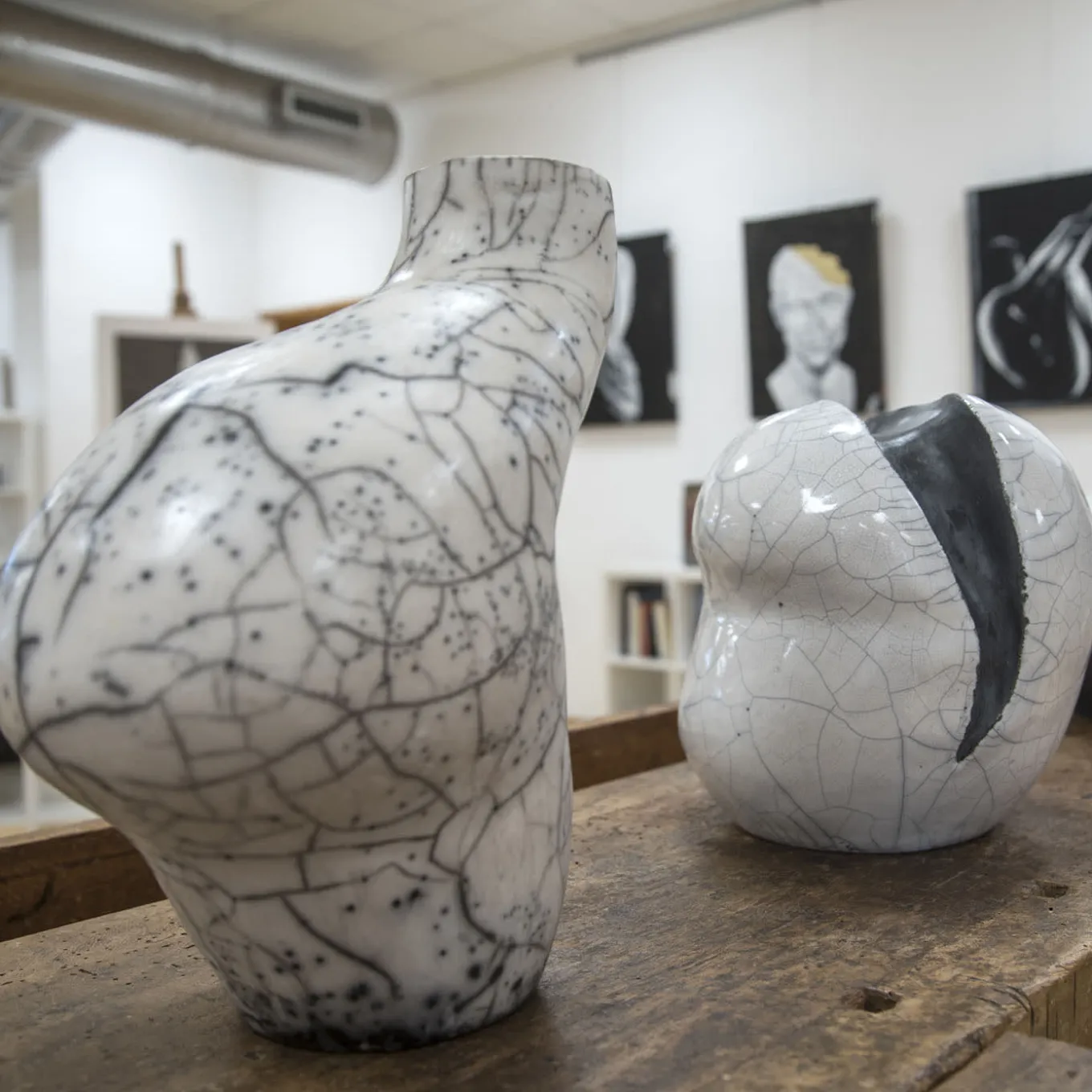 Scultura/vaso Sguardo Alla Luna Ceramica di Nino Basso
