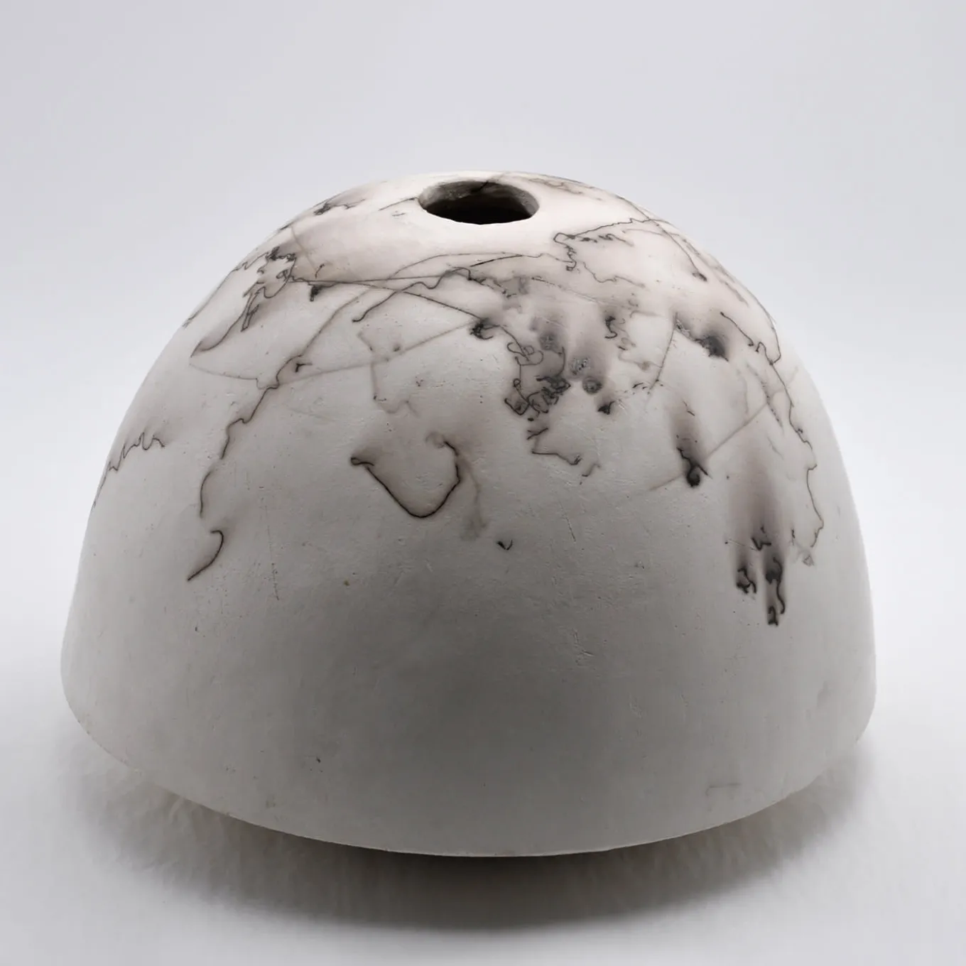 Segni Nella Notte 1 Vaso/Scultura di Nino Basso