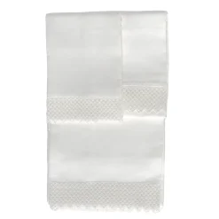 Set da letto in lino bianco con macramè