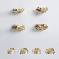 Set di 4 pomelli in ottone per porte Impronta #3 di Nicole Valenti