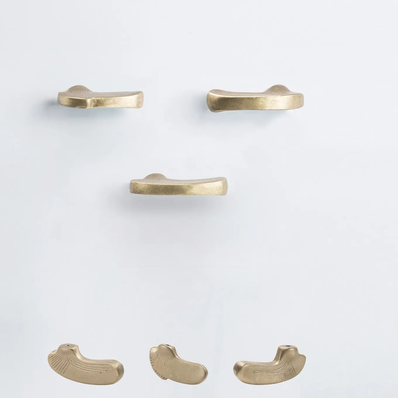 Set di 4 pomelli per porte in ottone Inca #2 di Nicole Valenti