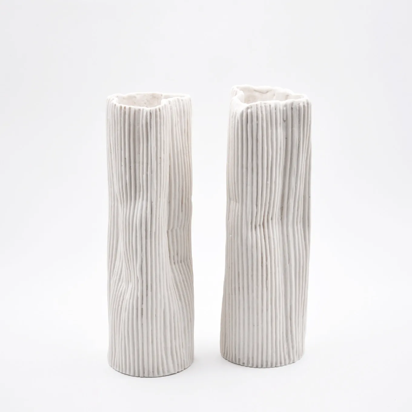 Set di 2 vasi decorativi "Paesaggio 19 #2" di Nino Basso bianchi