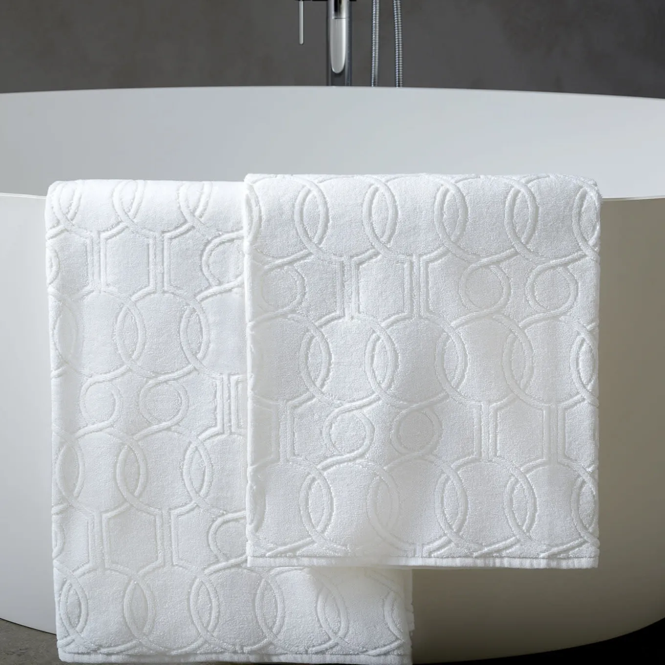Set di asciugamani bianchi jacquard Shangri-La