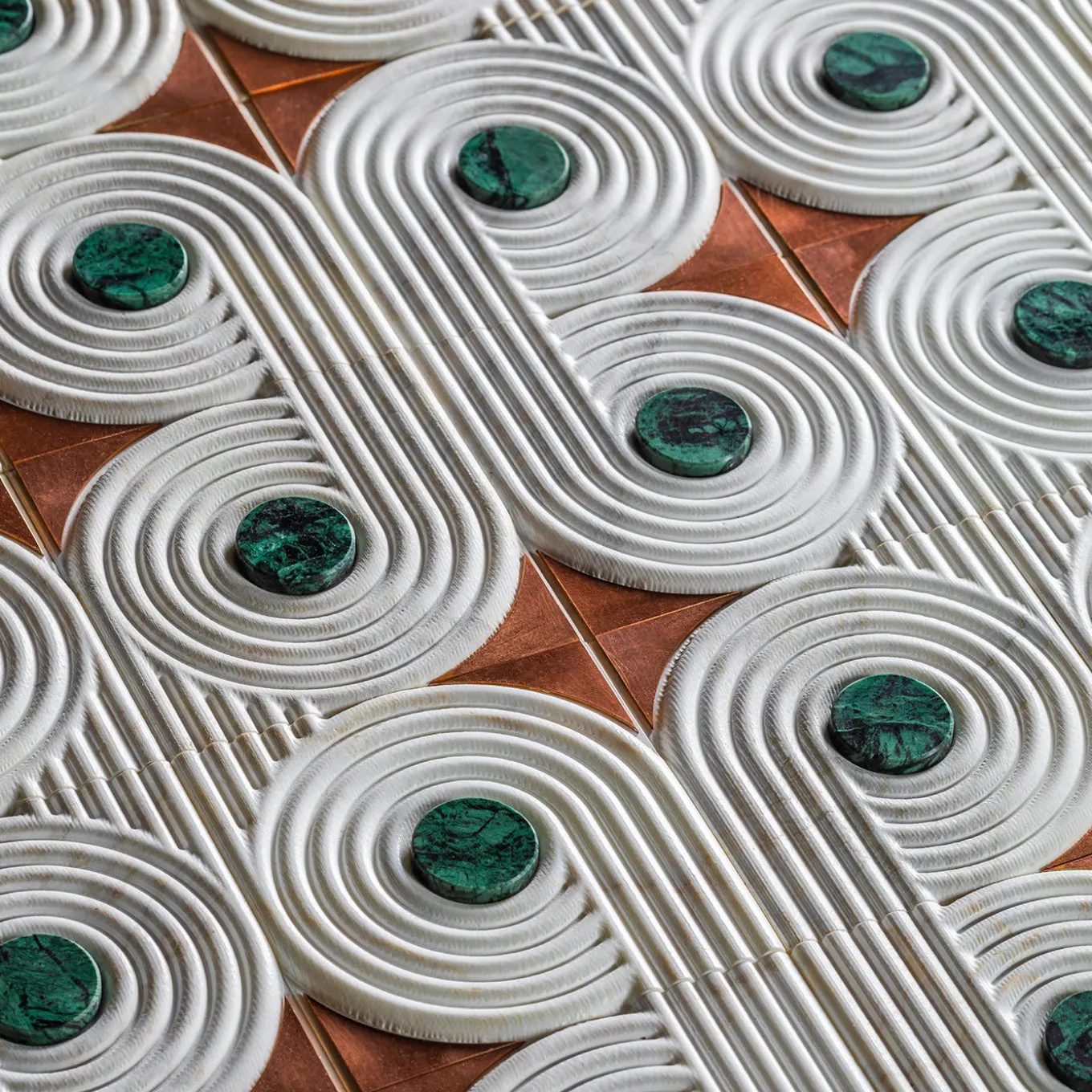 Sikelia Bas-Relief di Elena Salmistraro