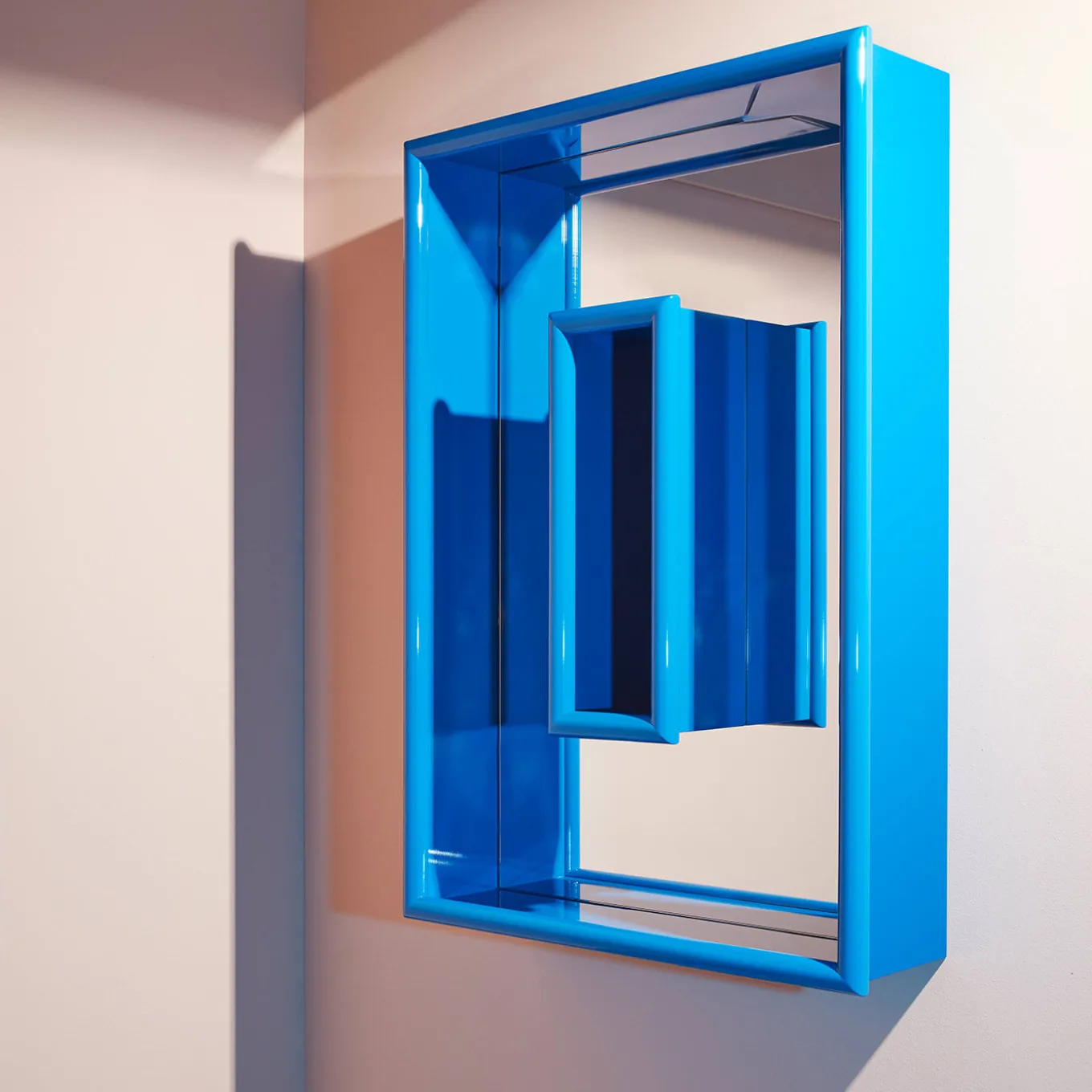 Specchio da Parete con Dettagli Blu Atrio