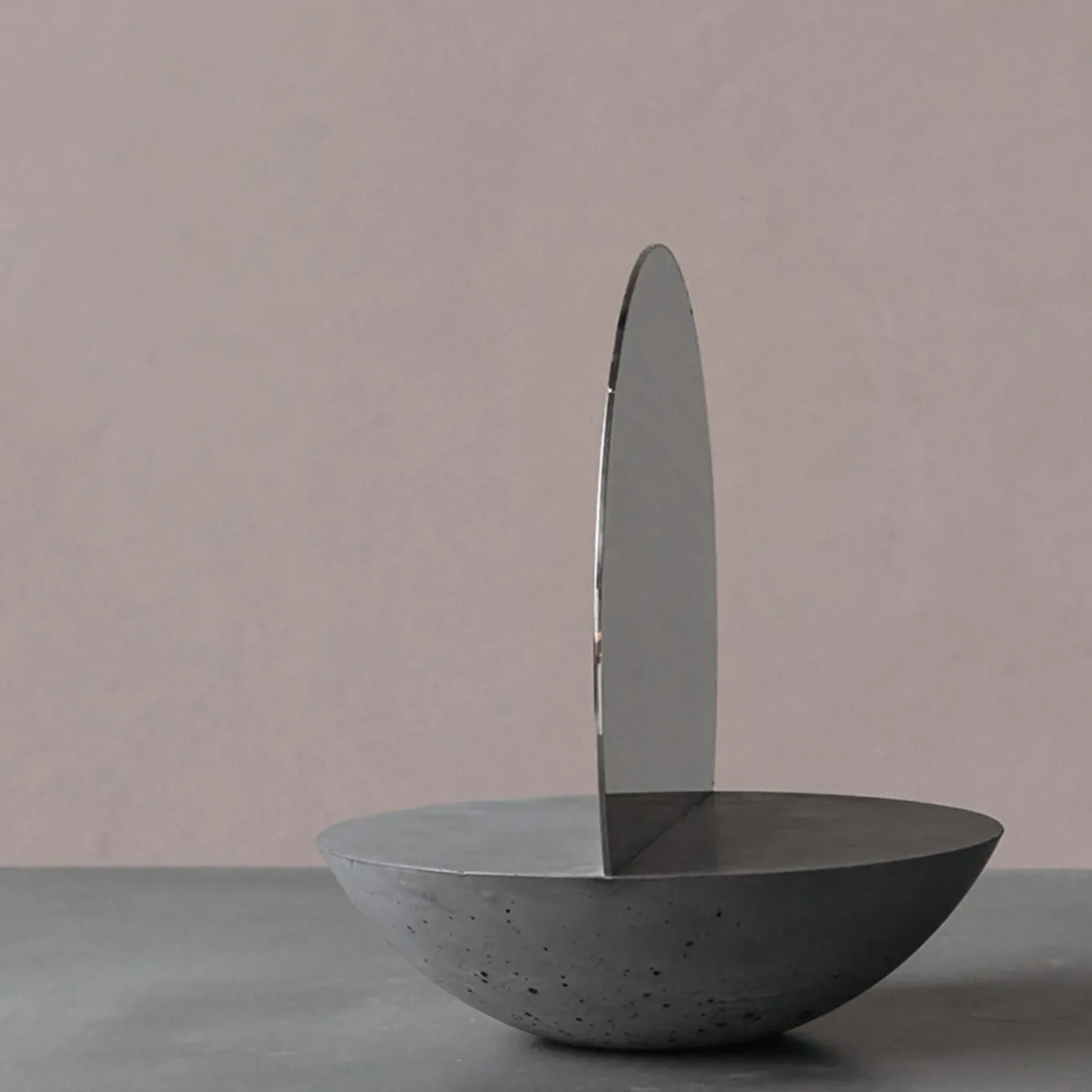 Specchio da tavolo bifacciale D30 in grigio scuro