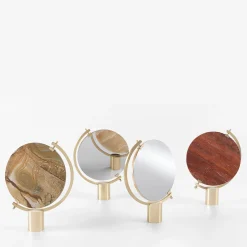 Specchio da tavolo Naia in marmo palomino di CTRLZAK