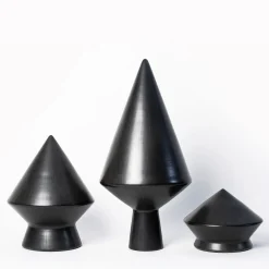 Specchio da tavolo Nero 30 bucchero di Studio Lievito e Maddalena Vantaggi