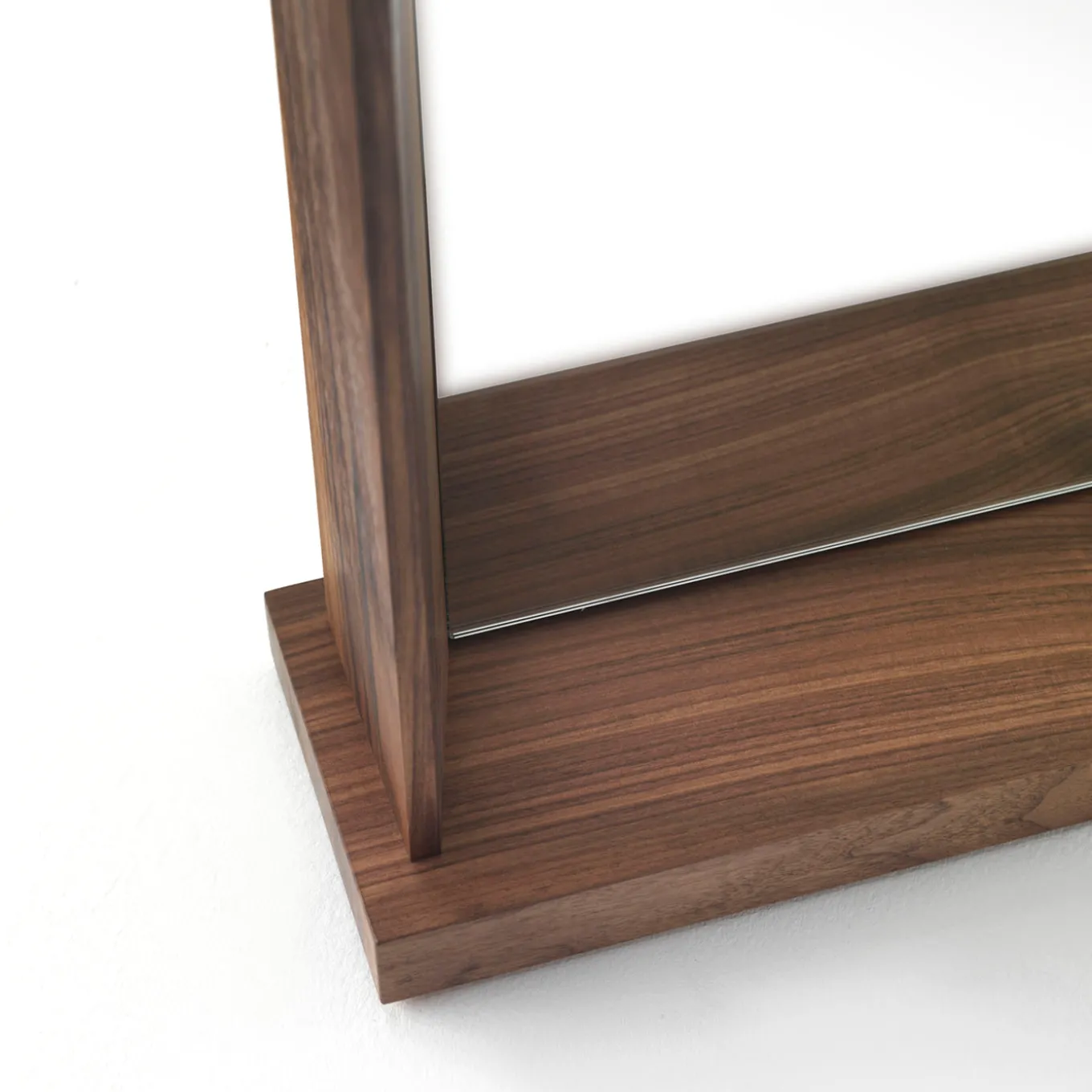Specchio da terra Sincera in legno massello