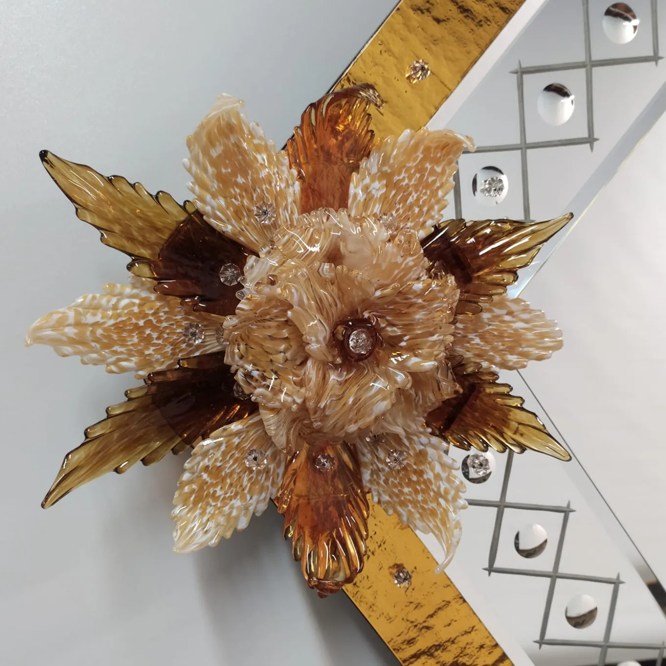 Specchio in vetro di Murano Ambra Gold di Fratelli Tosi