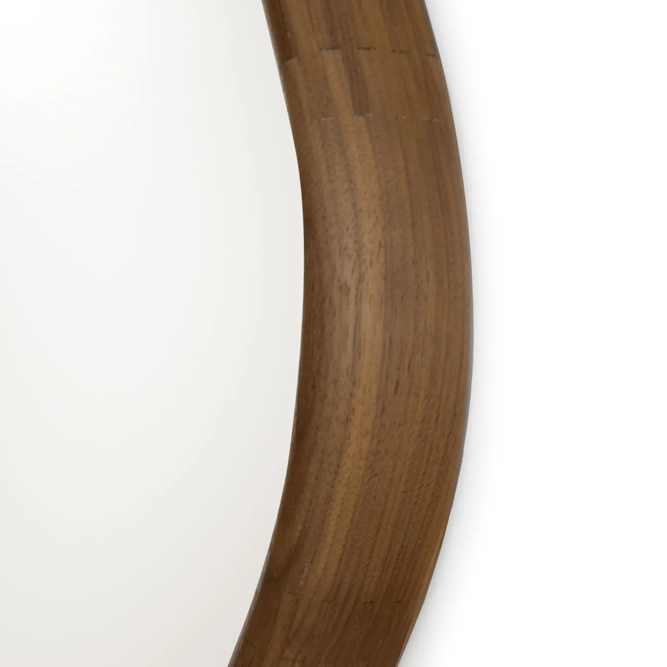 Specchio medio Wood Eye con cornice in noce massiccio