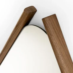 Specchio medio Wood Eye con cornice in noce massiccio
