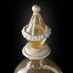 Stmat Vaso con piede in oro e bianco 24 carati con coperchio