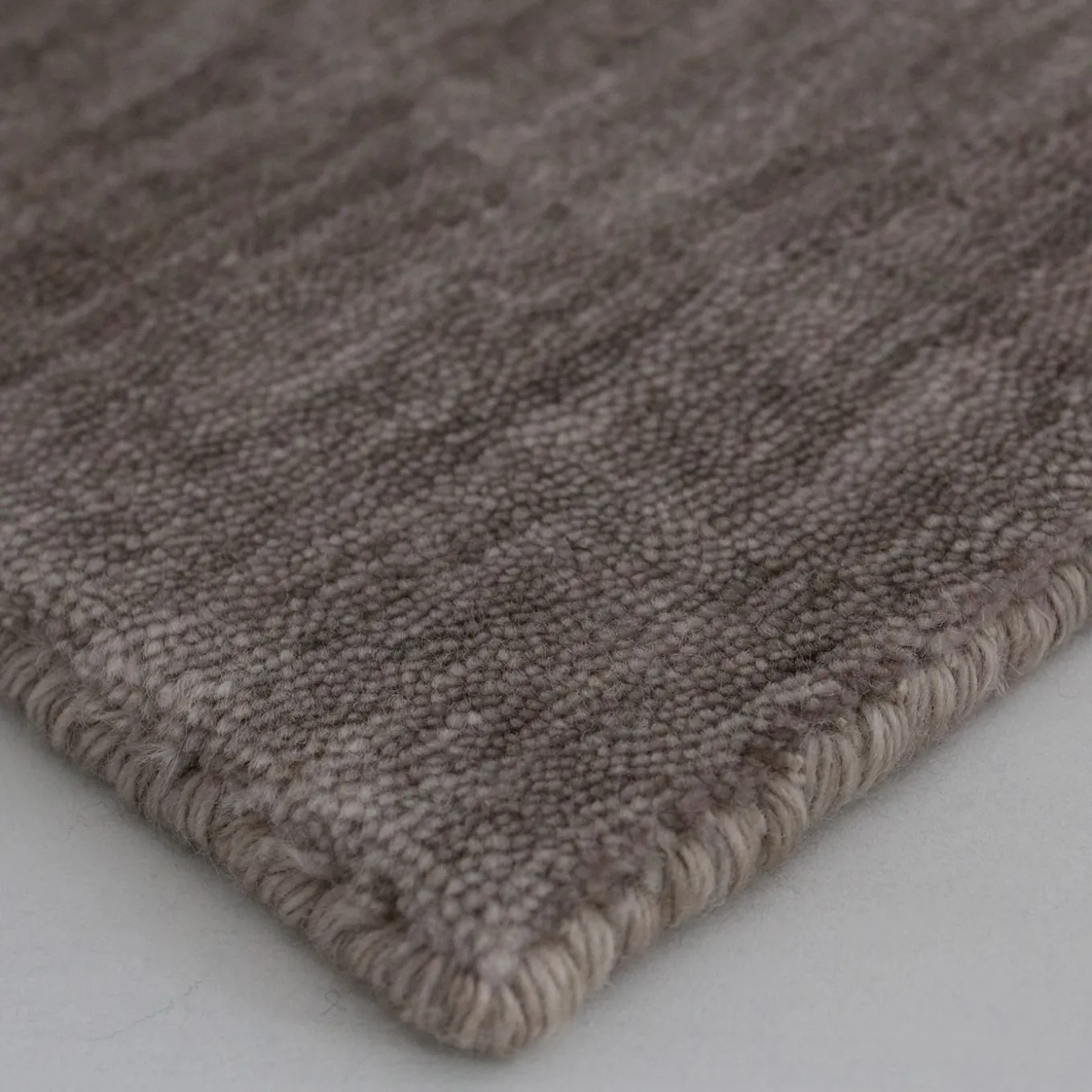 Tappeto Bamboo Shaded rettangolare in seta di bamboo beige #1