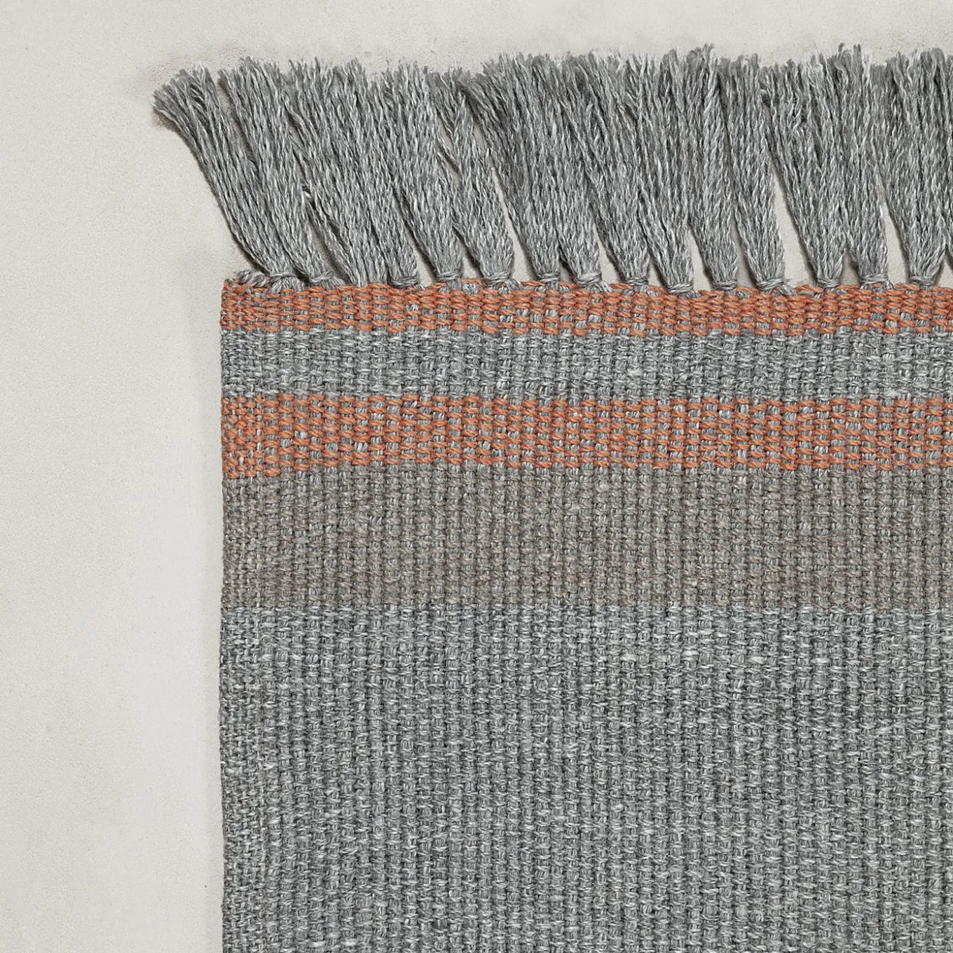 Tappeto Coco Composite Gray Recycled PET In&Outdoor di Carlotta Fortuna