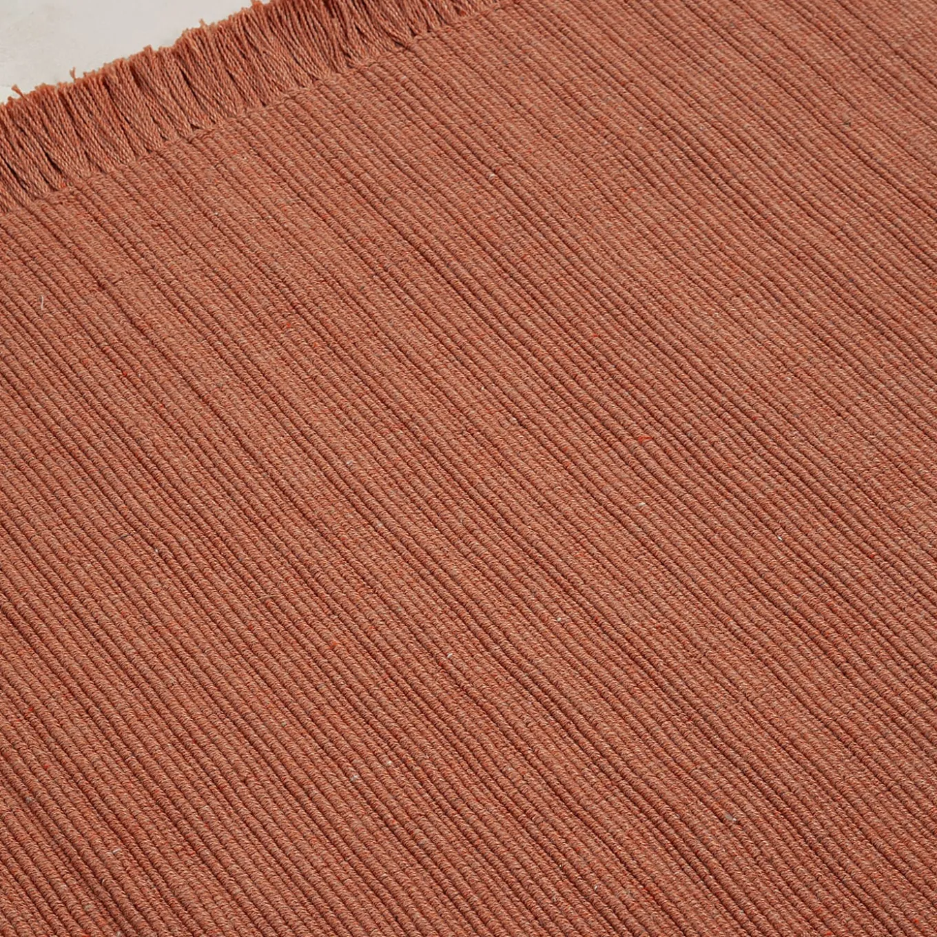 Tappeto Pierre Coral Recycled PET In&Outdoor di Carlotta Fortuna