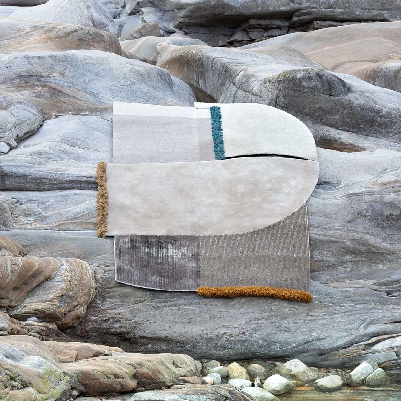 Tappeto Selce #5 Dolomite Greige di Studio Salaris