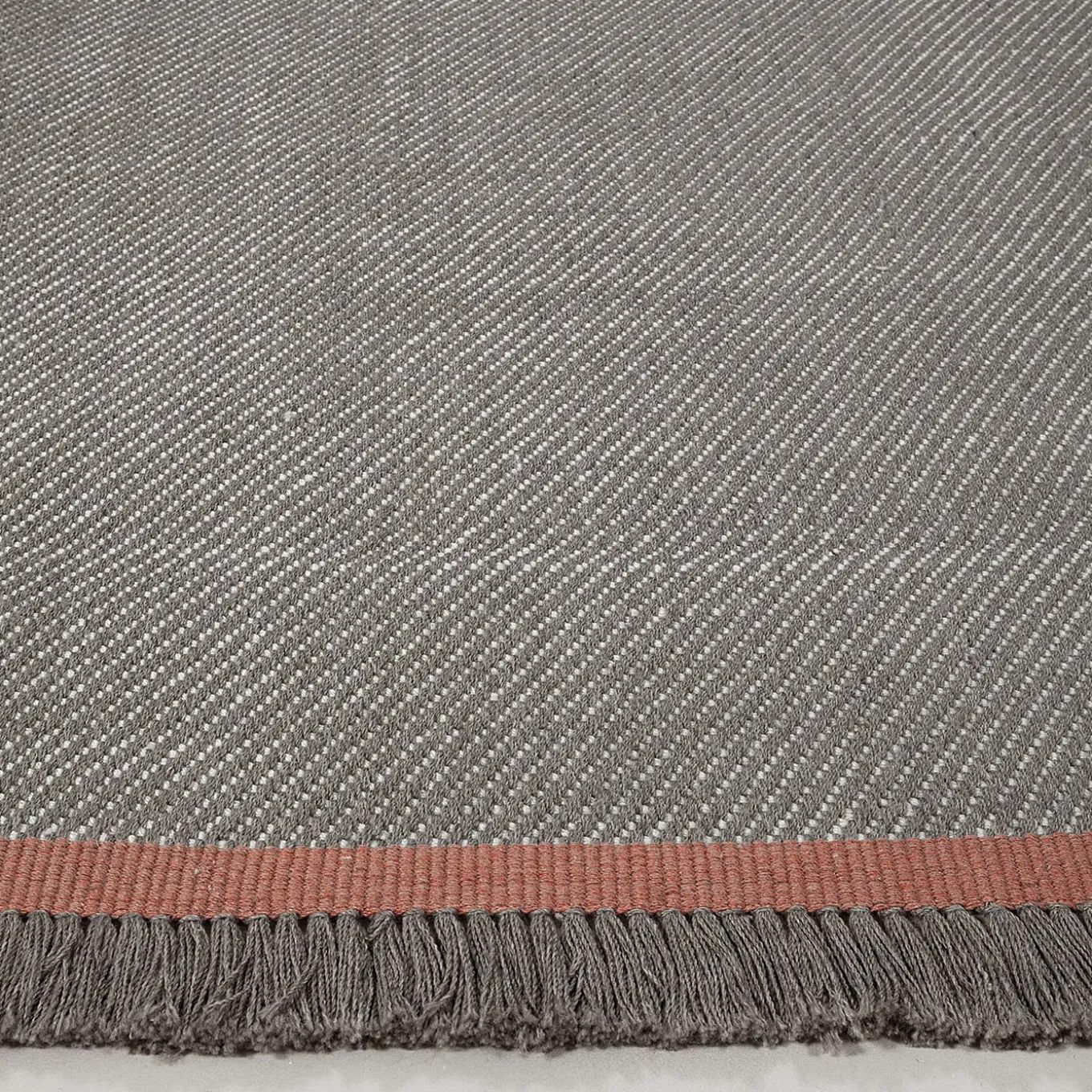 Tappeto Sesamo Taupe in PET riciclato In&Outdoor di Carlotta Fortuna #2