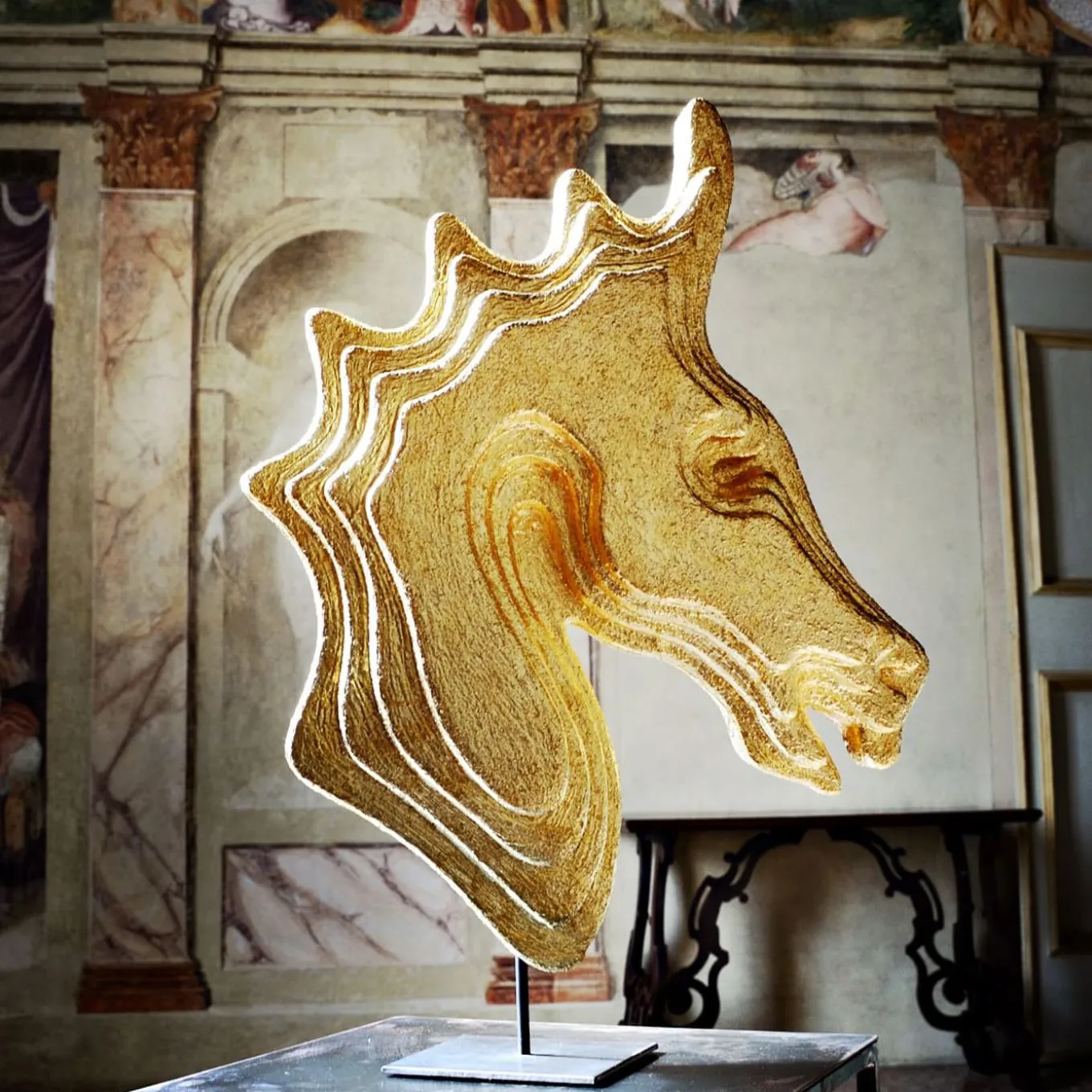 Testa d'oro Cavallo Scultura d'oro