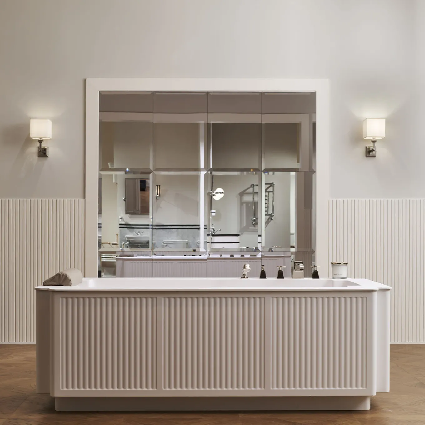 Vasca The Thirties in White Tec Plus