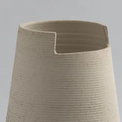 Vaso Alto in Argilla Sabbia Tagliata Light