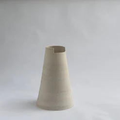 Vaso Alto in Argilla Sabbia Tagliata Light