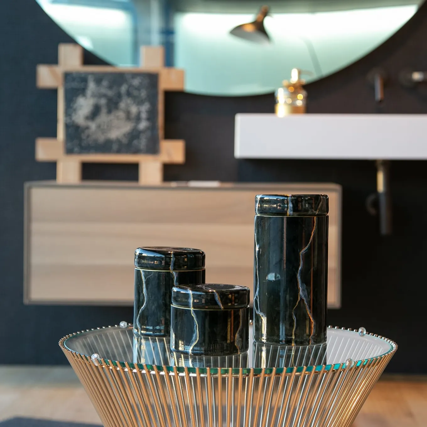 Vaso alto in vetro ispirato al marmo nero Portoro