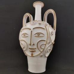 Vaso antropomorfo in anfora bianca