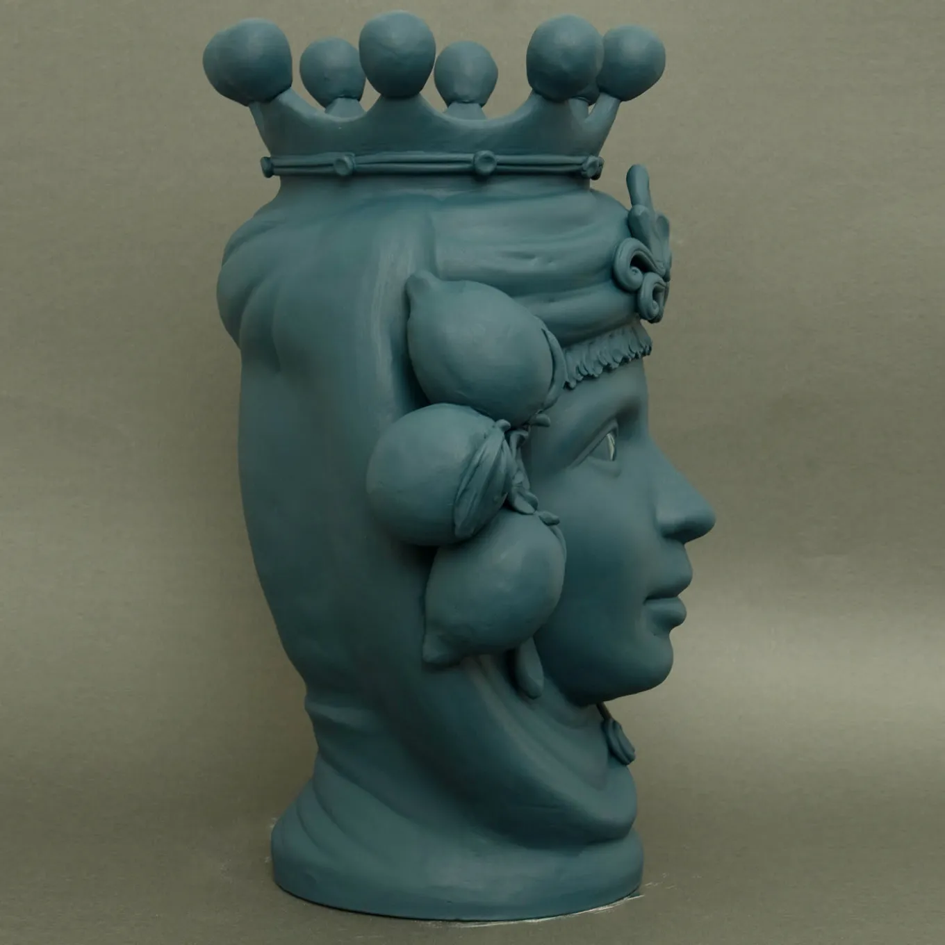 Vaso con testa Haretusa