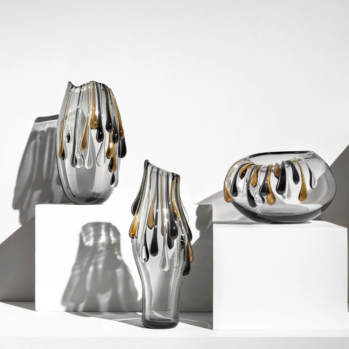 Vaso decorativo Like a Bowl in vetro grigio con gocce