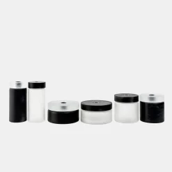 Vaso di vetro cilindrico corto in bianco e nero