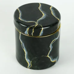 Vaso di vetro nero ispirato al marmo di Portoro con coperchio