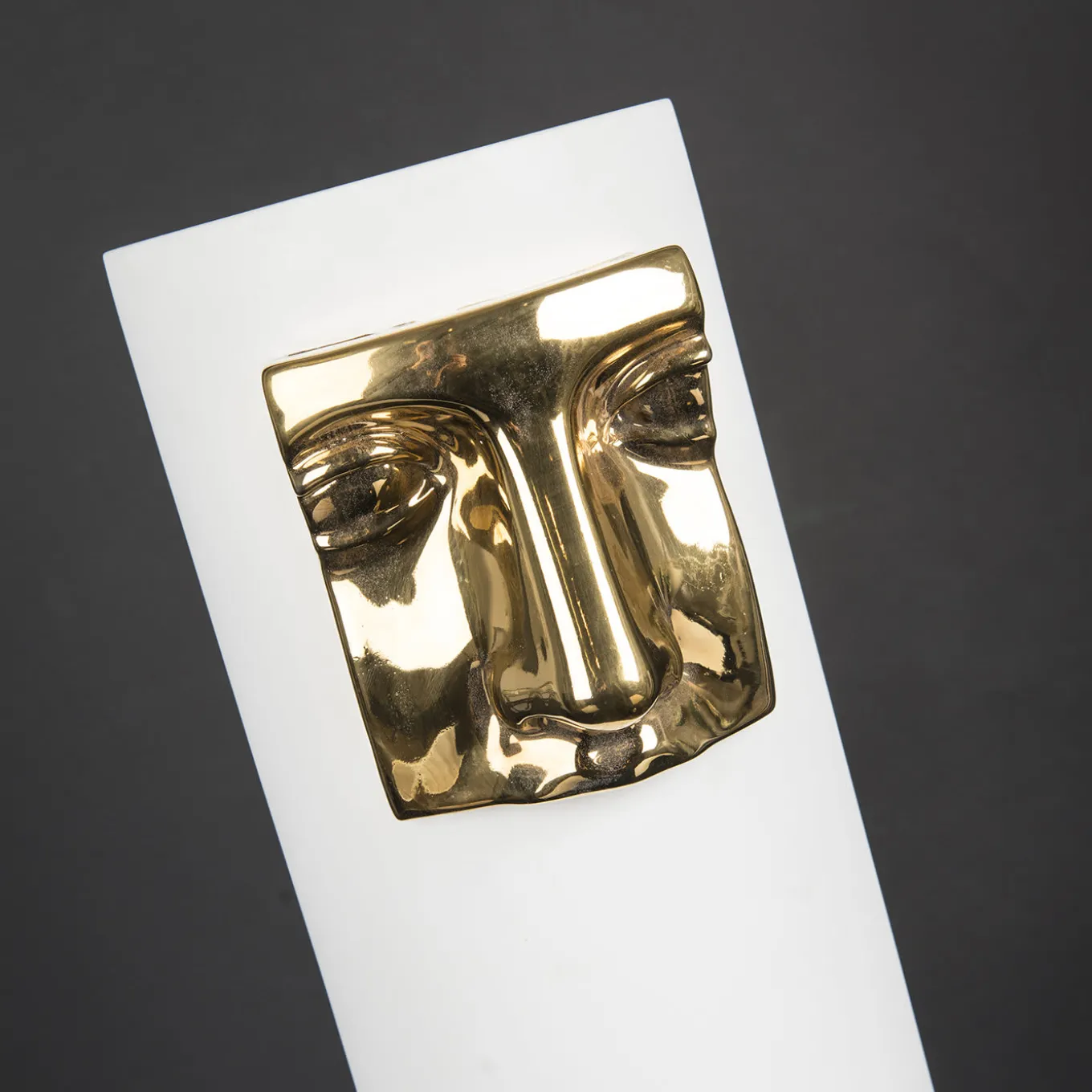 Vaso d'oro Juno's Nose