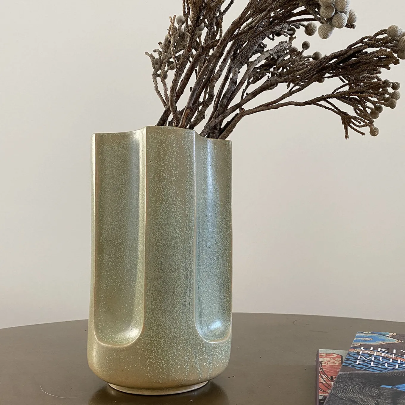 Vaso Giuseppe Bruma in ceramica smaltata verde opaco