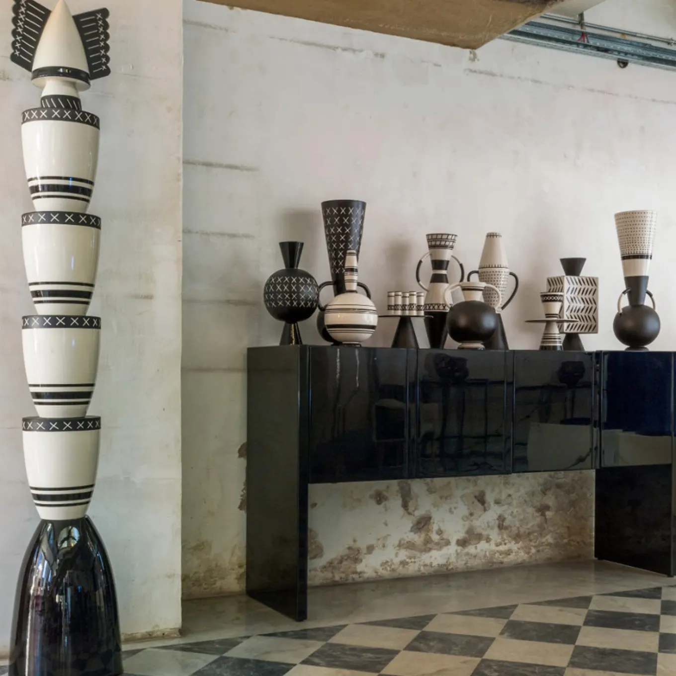 Vaso Hydria di Ugo La Pietra